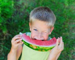 红脸吃瓜群众流泪